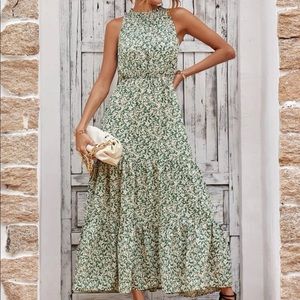 Ditsy floral print ruffle hem maxi dress